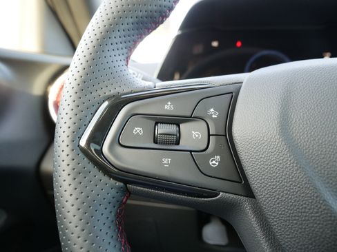 Certified 2024 Chevrolet Trax RS w/ Sunroof Package image 22