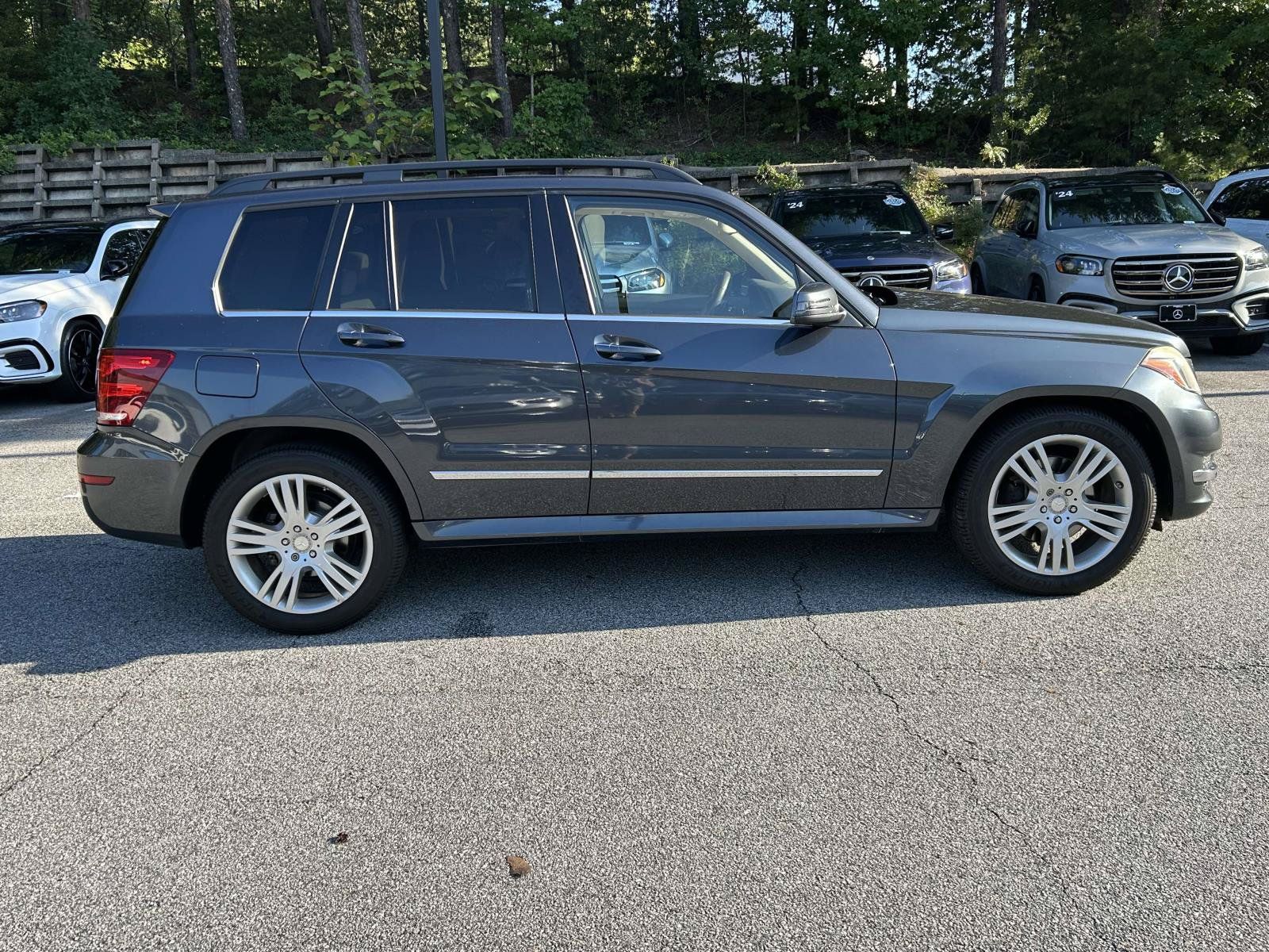 Used 2014 Mercedes-Benz GLK 250 BlueTEC 4MATIC image 5