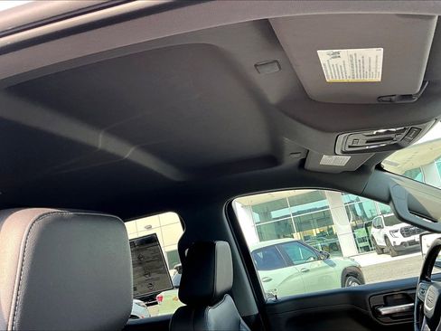 Used 2020 GMC Sierra 1500 SLT w/ SLT Premium Plus Package image 18