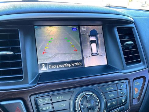 Used 2018 Nissan Pathfinder Platinum w/ Cargo Package image 26