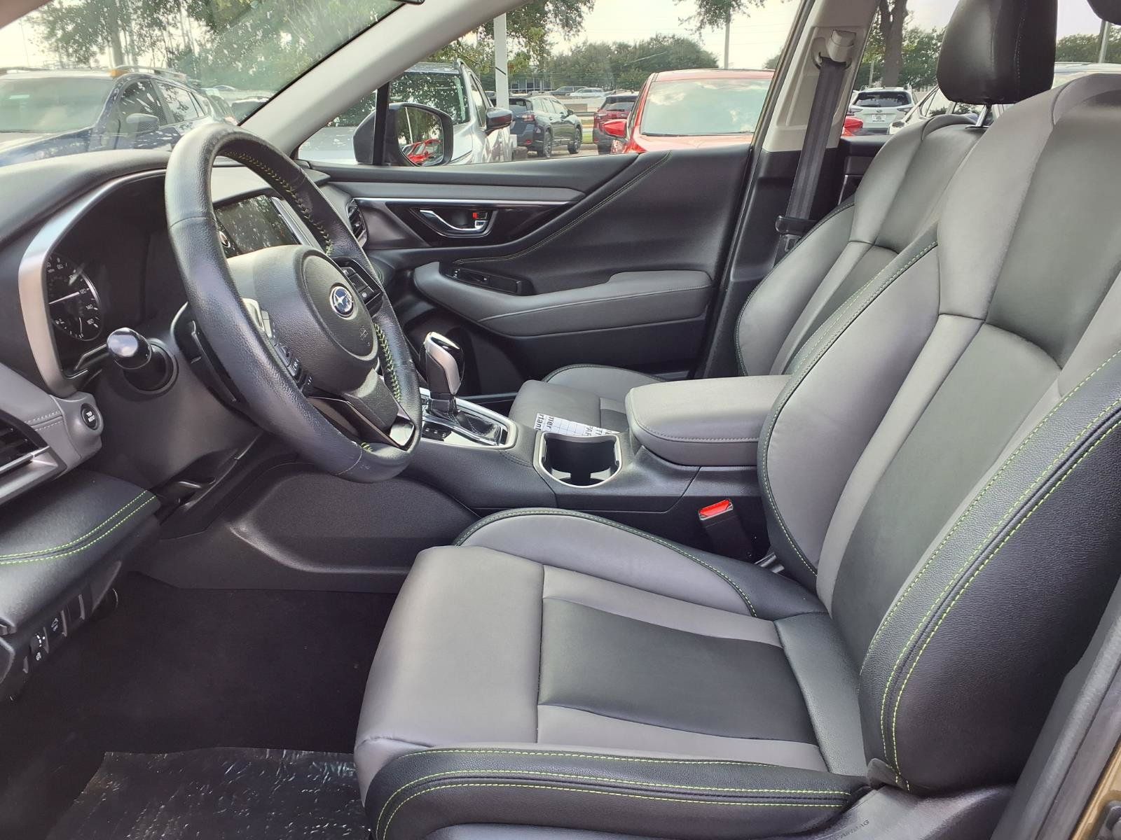 Certified 2025 Subaru Outback Onyx Edition XT AWD/4WD image 18