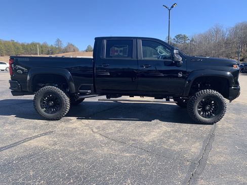 New 2025 Chevrolet Silverado 2500 LT w/ Trail Boss Package AWD/4WD image 2