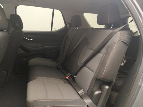 Used 2020 Chevrolet Traverse LS FWD image 18