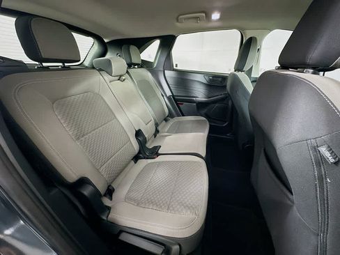 Used 2022 Ford Escape SE w/ SE Sport Appearance Package FWD image 31