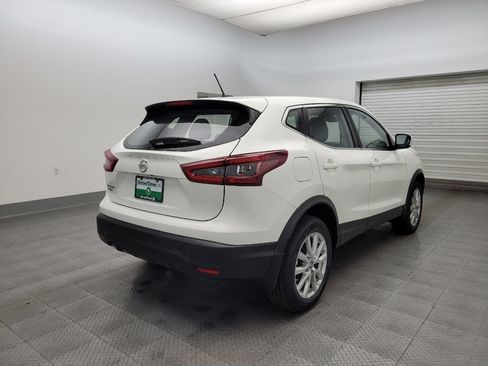 Used 2022 Nissan Rogue Sport S image 9