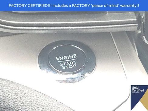 Used 2024 Ford Explorer XLT AWD/4WD image 46