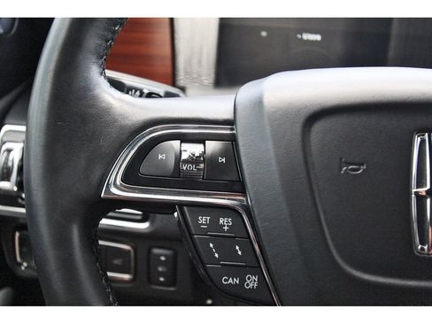 Used 2019 Lincoln Navigator Reserve w/ Cargo Package AWD/4WD image 16
