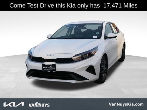 Used 2023 Kia Forte LXS image 6