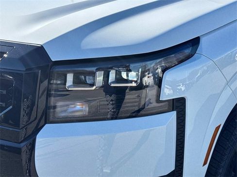 New 2026 Nissan Frontier SV w/ Tow Package image 10