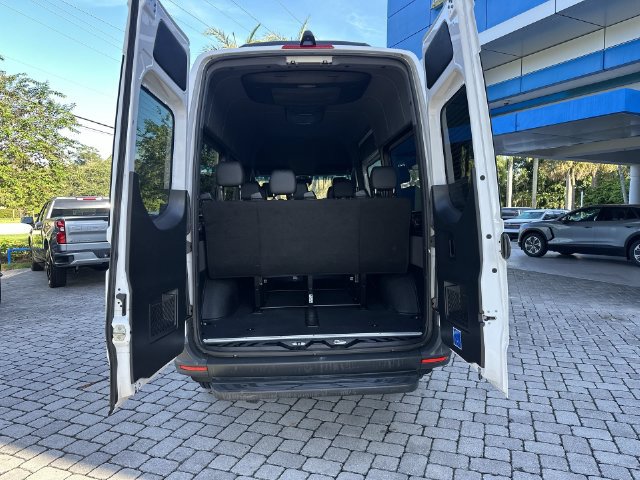 Used 2023 Mercedes-Benz Sprinter 2500 image 28