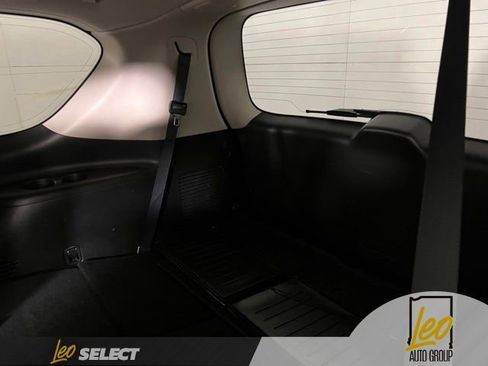 Used 2024 Nissan Armada SL w/ Captain's Chairs Package AWD/4WD image 26