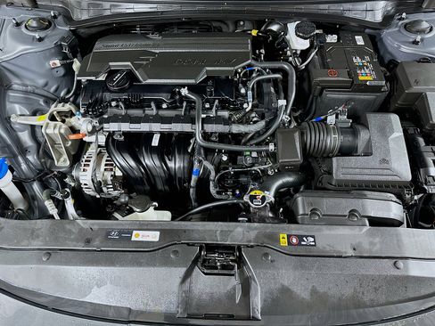 Certified 2024 Hyundai Elantra SEL w/ Convenience Package FWD image 29