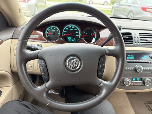 Used 2011 Buick Lucerne CXL FWD image 25