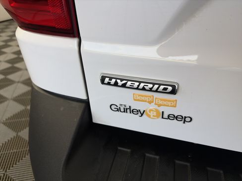 Used 2022 Ford Maverick Lariat w/ Lariat Luxury Package FWD image 17