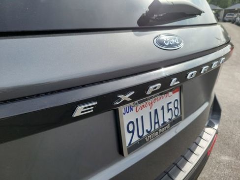 Used 2025 Ford Explorer Active image 24