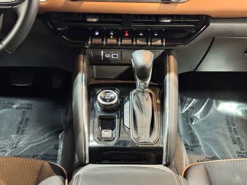 Certified 2024 GMC Canyon AT4 w/ Canyon Safety Plus Package image 32