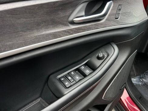 Used 2022 Jeep Grand Cherokee Limited image 12