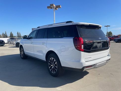 Used 2025 Ford Expedition Max Platinum image 4