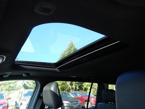 New 2025 Jeep Grand Cherokee L Altitude image 17