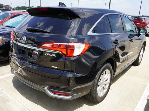 Used 2016 Acura RDX AWD w/ Technology Package image 4