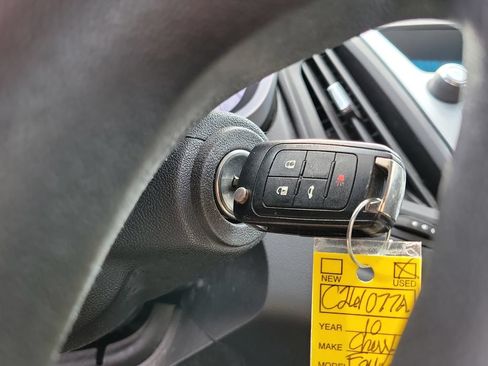 Used 2010 Chevrolet Equinox LT FWD image 33