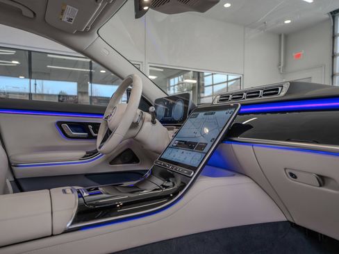 Used 2022 Mercedes-Benz S 500 4MATIC image 18