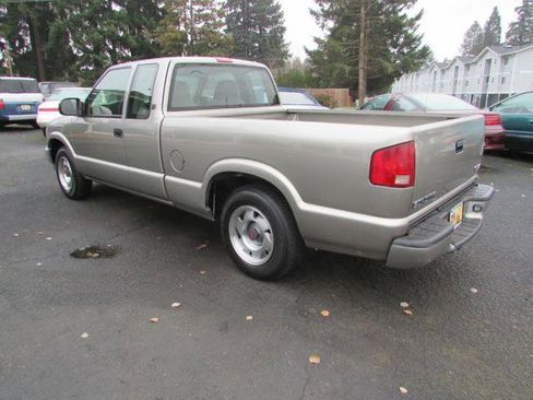 Used 2002 GMC Sonoma SL w/ Marketing Option Pkg image 6
