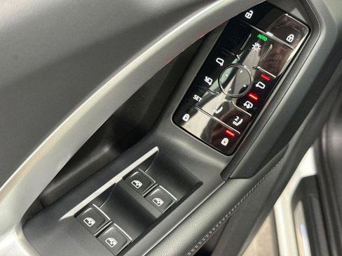 Certified 2025 Audi Q5 Premium w/ Convenience Package AWD/4WD image 18