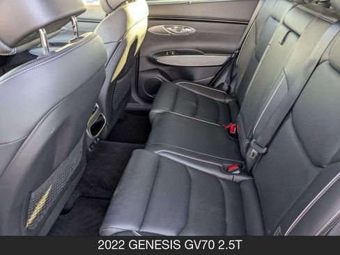 Used 2022 Genesis GV70 2.5T w/ Advanced Package image 15