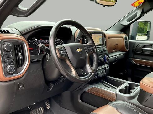 Used 2023 Chevrolet Silverado 2500 High Country w/ Z71 Off-Road Package AWD/4WD image 33