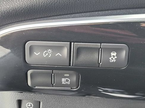 Used 2020 Toyota Prius Prime XLE w/ Carpet Mat Package FWD image 39