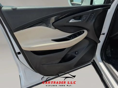 Used 2017 Buick Envision Essence FWD image 23