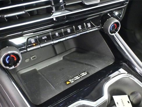 New 2026 Chevrolet Traverse RS w/ LPO, Floor Liner Package image 30