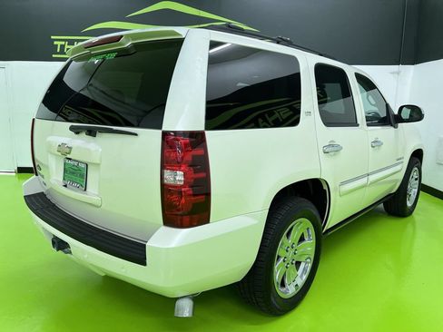 Used 2008 Chevrolet Tahoe LTZ w/ LTZ Preferred Equipment Group RWD image 9