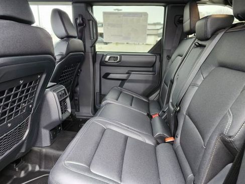 New 2025 Ford Bronco Badlands w/ Sasquatch Package image 16