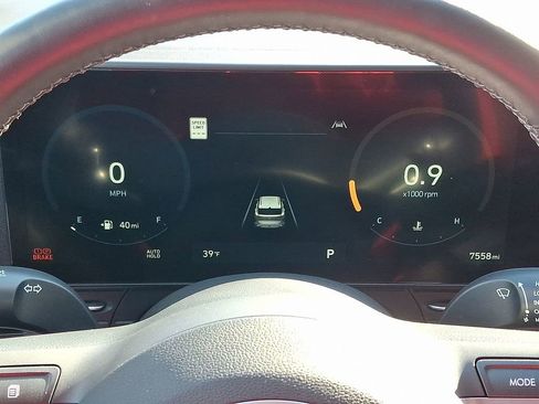 Used 2024 Hyundai Kona Limited image 20