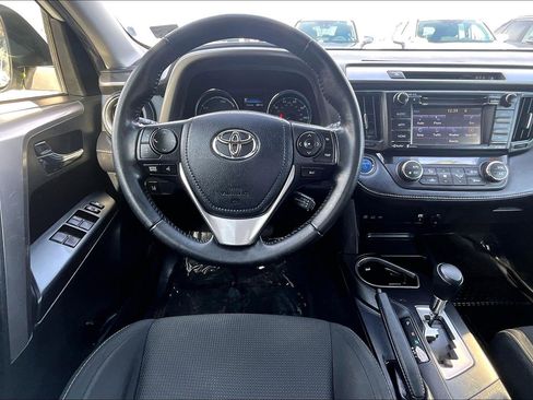 Used 2017 Toyota RAV4 XLE image 5