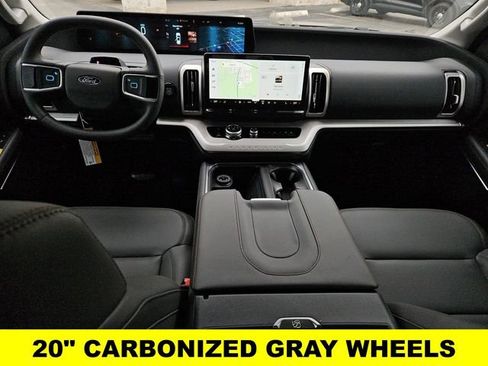 New 2025 Ford Expedition Active image 5