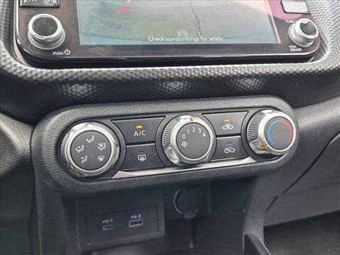 Used 2024 Nissan Kicks SV FWD image 12