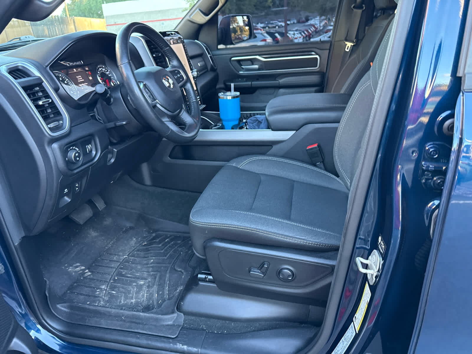 Used 2023 RAM 1500 Big Horn AWD/4WD image 7