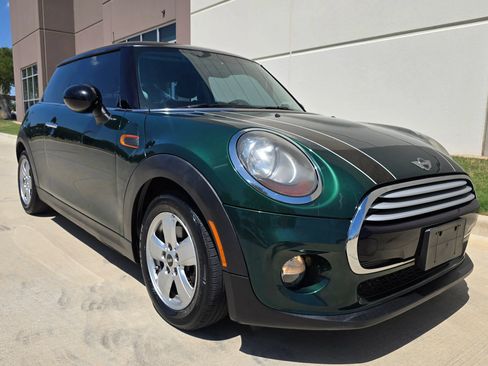 Used 2014 MINI Cooper 2-Door Hardtop FWD image 4
