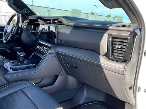 Used 2023 GMC Sierra 1500 AT4X image 21