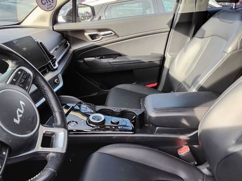 Used 2023 Kia Sportage EX w/ EX Premium Package AWD/4WD image 9