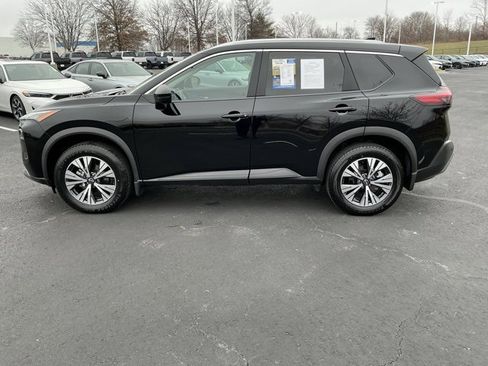 Used 2022 Nissan Rogue SV w/ SV Premium Package image 8