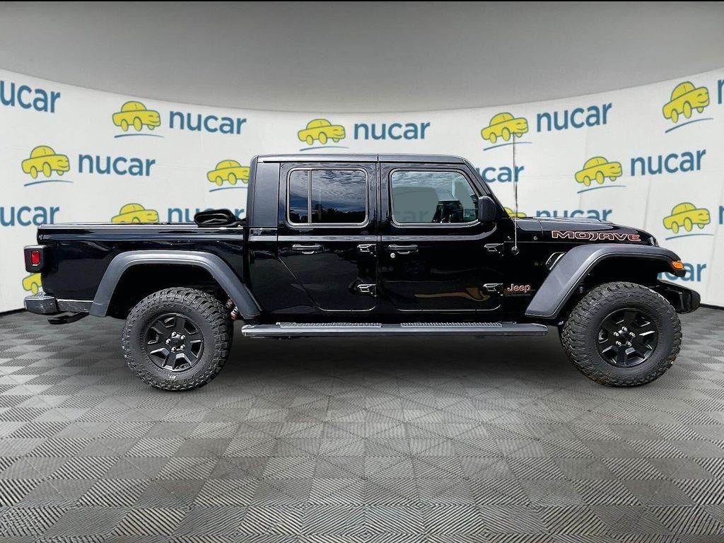 Used 2022 Jeep Gladiator Mojave w/ Dual Top Group AWD/4WD image 8
