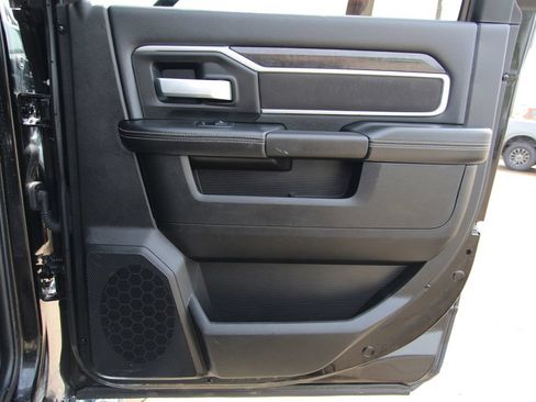 Used 2024 RAM 2500 Big Horn AWD/4WD image 45