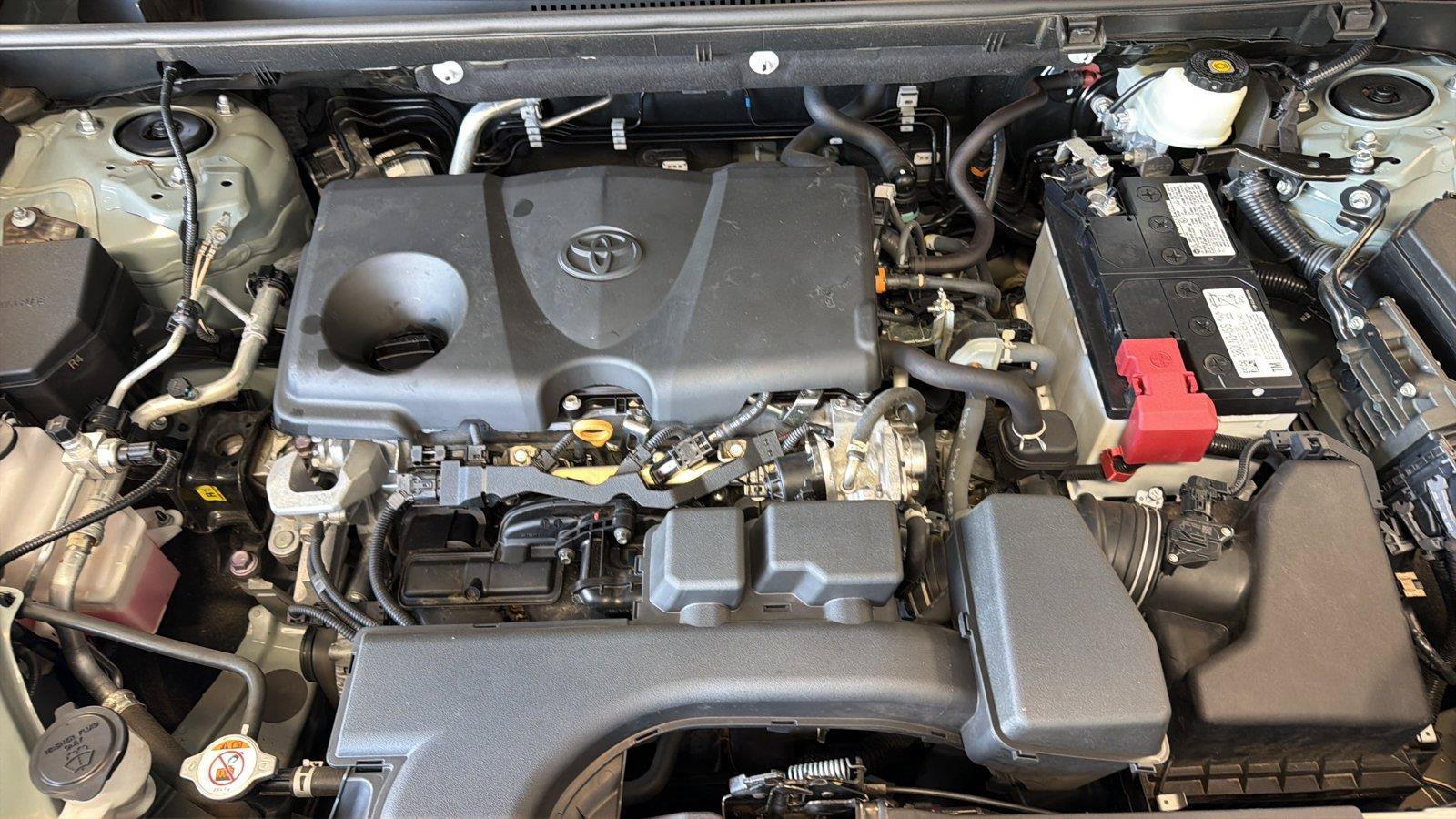 Used 2022 Toyota RAV4 XLE w/ Convenience Package AWD/4WD image 9