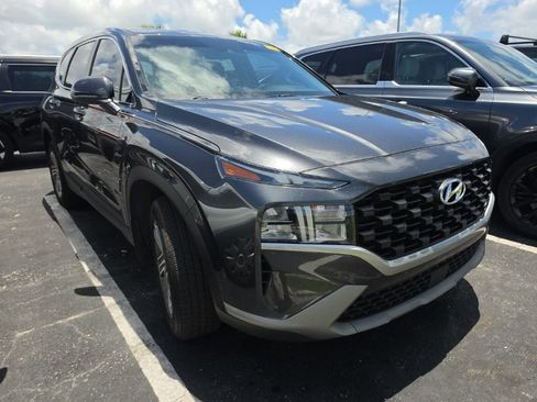 Used 2021 Hyundai Santa Fe SE FWD image 2