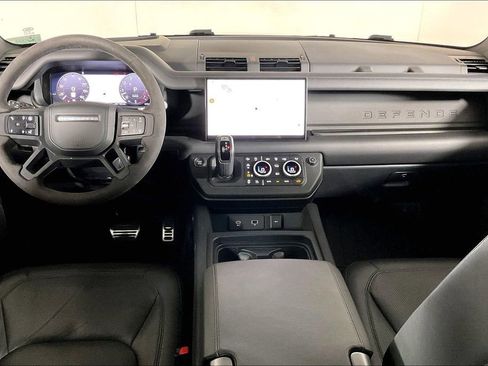Used 2024 Land Rover Defender 110 V8 image 15