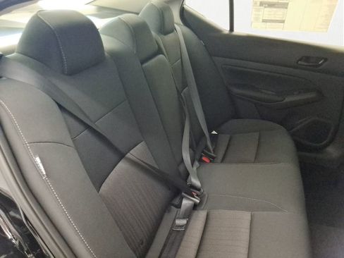 Used 2025 Nissan Altima 2.5 S FWD image 13